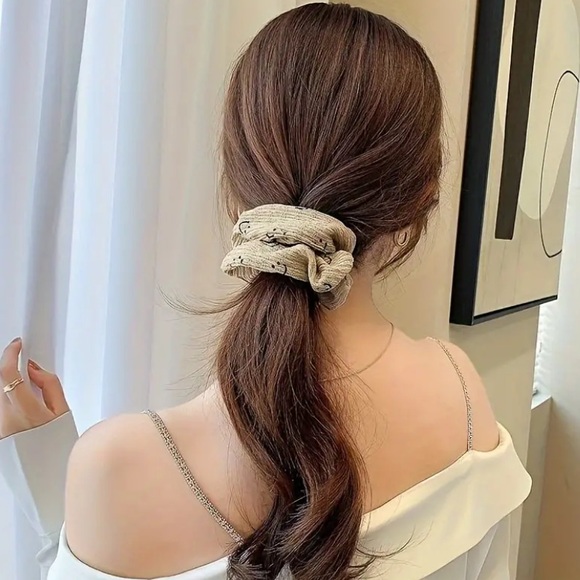 BOGO! (2) Srunchie Hair Ties Smiley face Neutral Colors - NEW Boutique - Picture 2 of 5